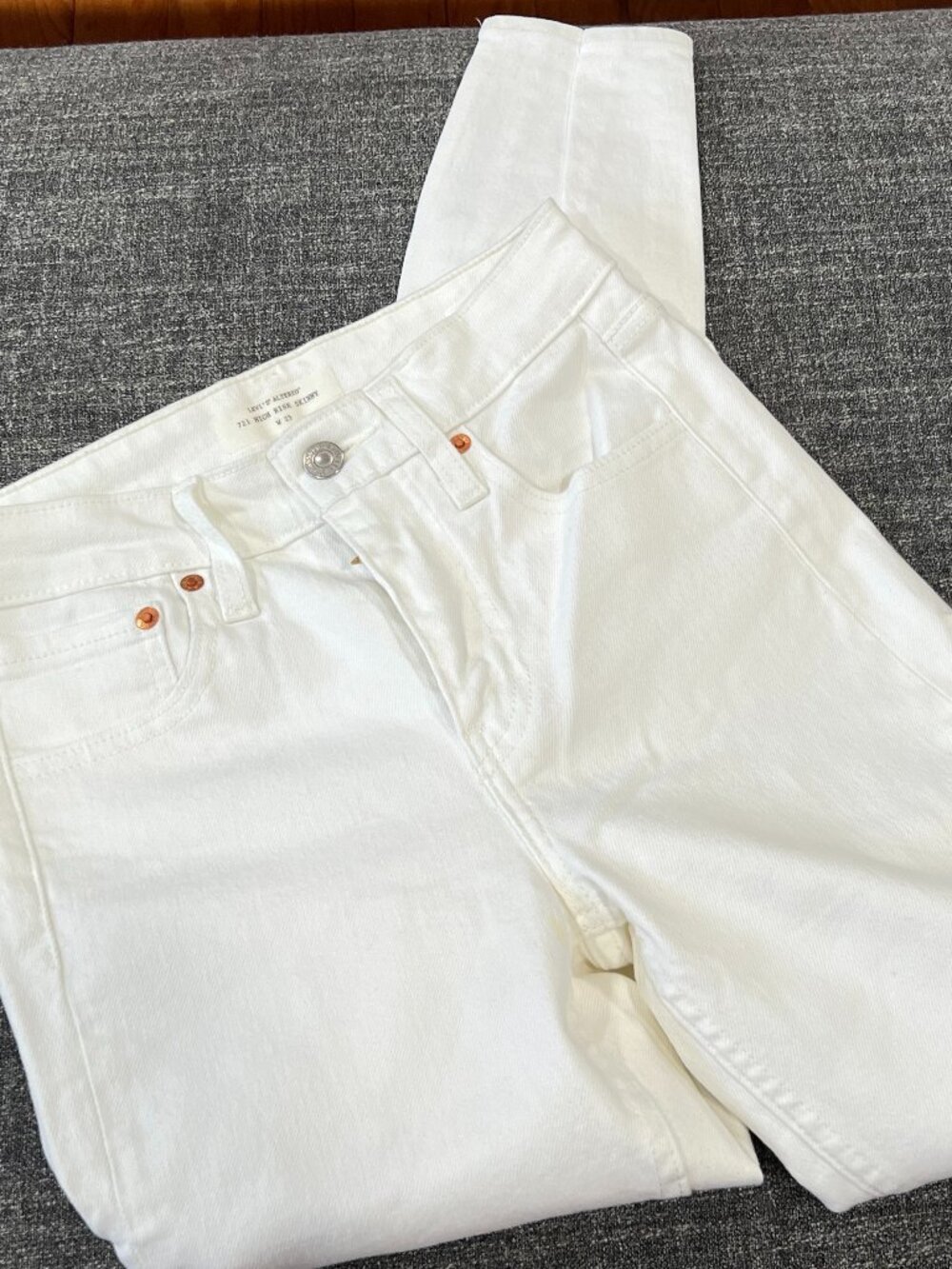 Levi's Altered 721 High Rise Skinny Jeans Women size 25 Brand new